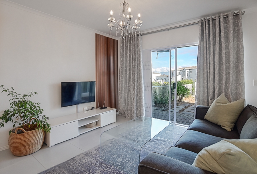 To Let 2 Bedroom Property for Rent in Big Bay Western Cape